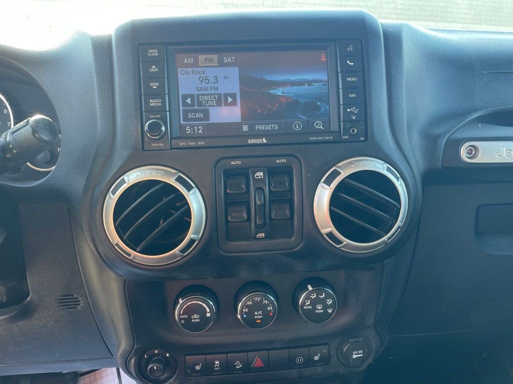 2012 Jeep Wrangler Unlimited Sahara