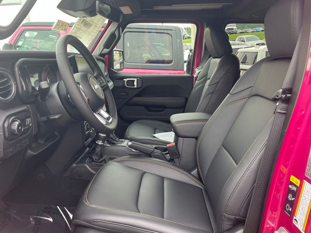 2026 Jeep Wrangler Sahara White Top Package