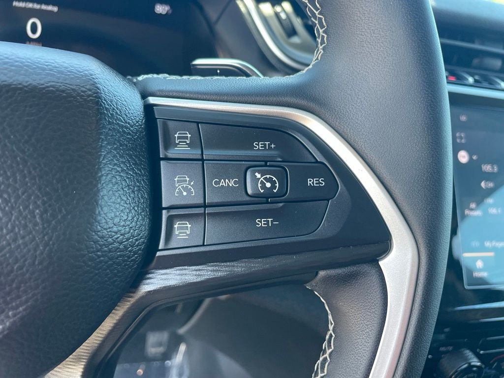 2023 Jeep Grand Cherokee Laredo