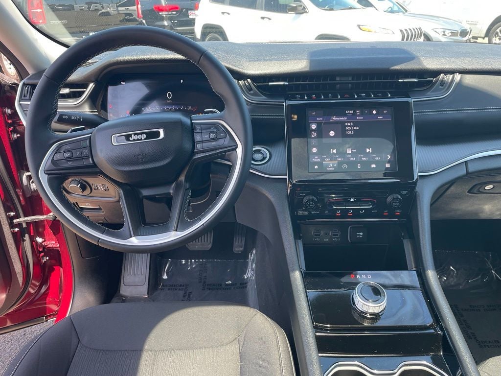 2023 Jeep Grand Cherokee Laredo