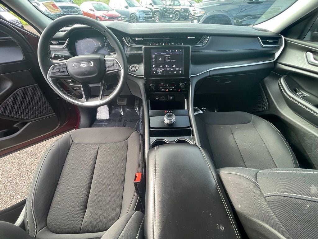 2023 Jeep Grand Cherokee Laredo