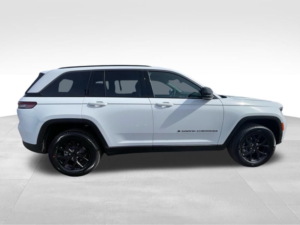 2026 Jeep Grand Cherokee Laredo
