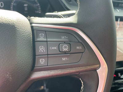 2026 Jeep Grand Cherokee Laredo