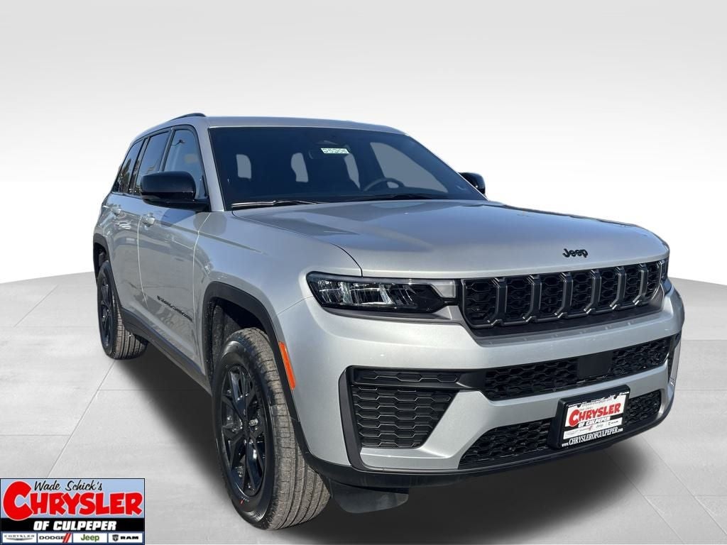 2026 Jeep Grand Cherokee Laredo