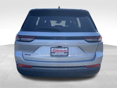 2026 Jeep Grand Cherokee Laredo