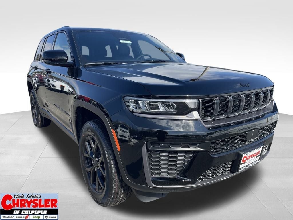 2026 Jeep Grand Cherokee Laredo