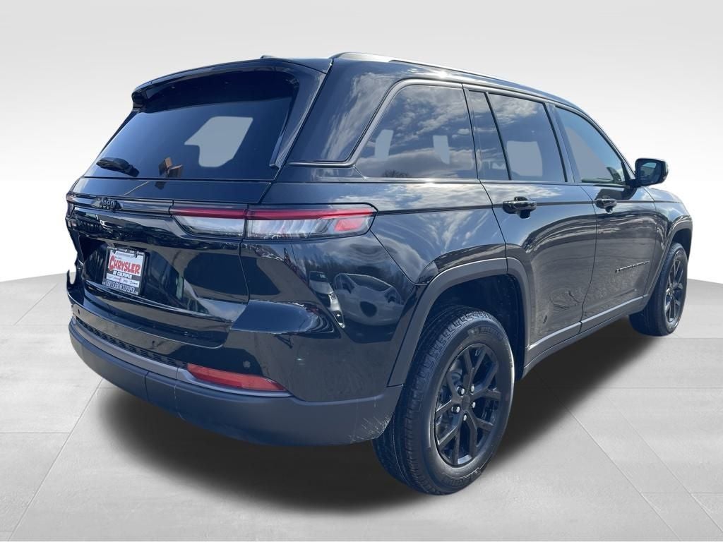 2026 Jeep Grand Cherokee Laredo