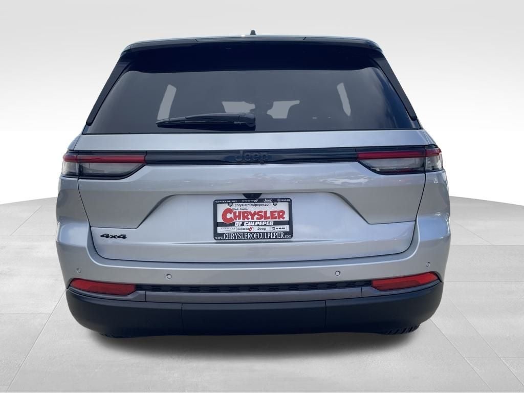 2026 Jeep Grand Cherokee Laredo