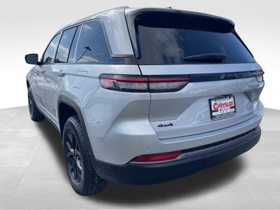 2026 Jeep Grand Cherokee Laredo