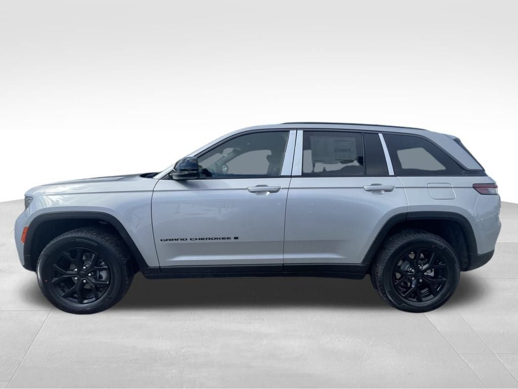 2026 Jeep Grand Cherokee Laredo