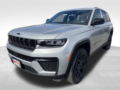 2026 Jeep Grand Cherokee Laredo