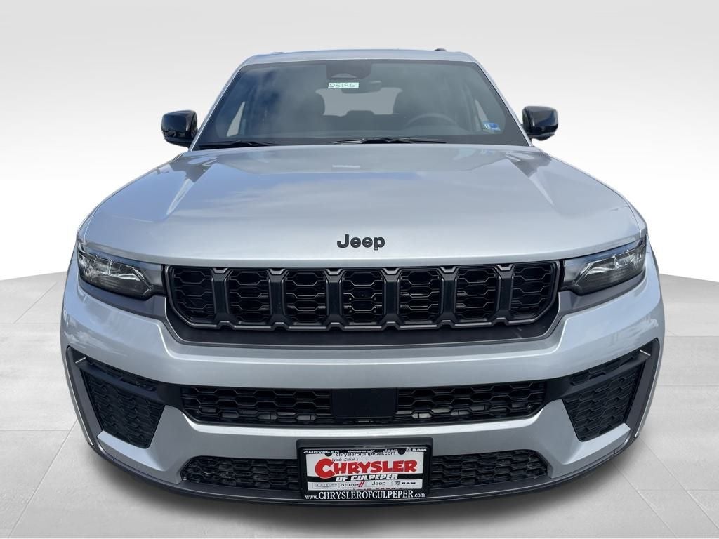 2026 Jeep Grand Cherokee Laredo