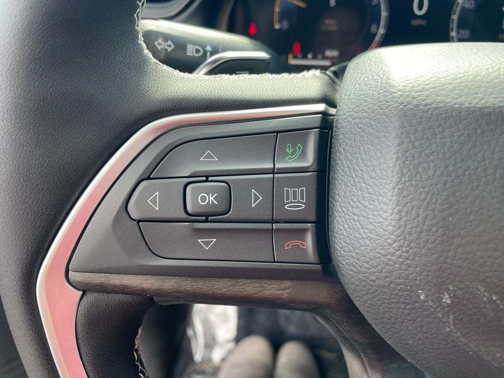 2026 Jeep Grand Cherokee Laredo