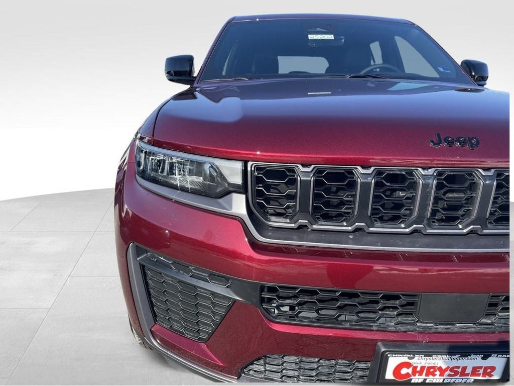2026 Jeep Grand Cherokee Laredo
