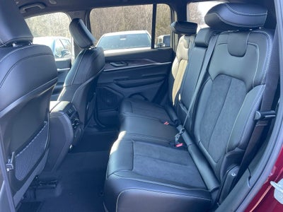 2026 Jeep Grand Cherokee Laredo