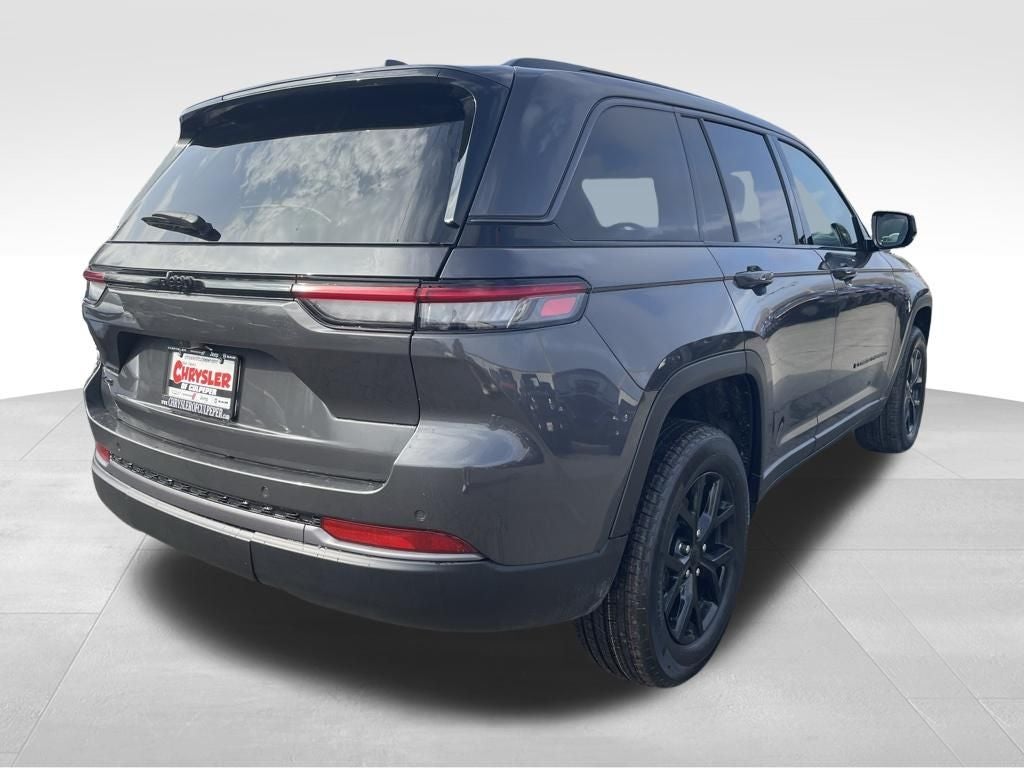 2026 Jeep Grand Cherokee Laredo
