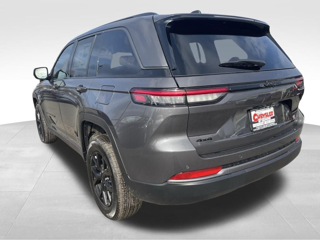 2026 Jeep Grand Cherokee Laredo