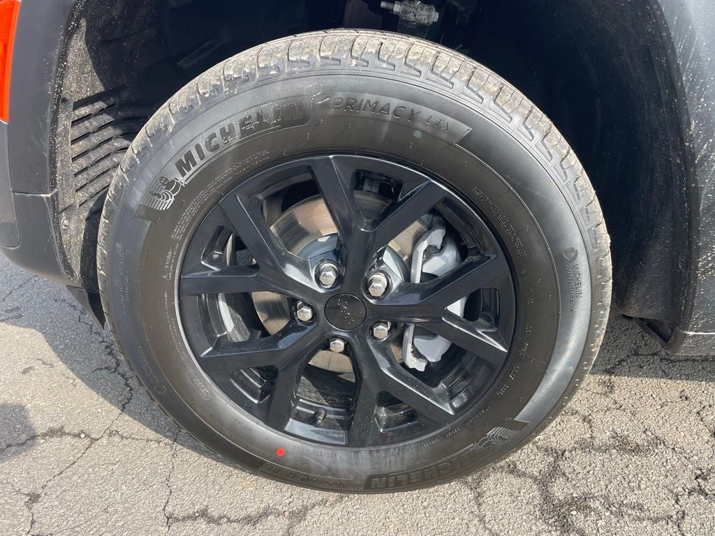 2026 Jeep Grand Cherokee Laredo