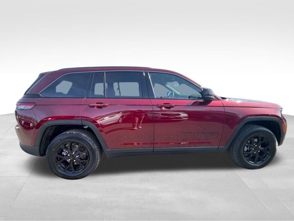 2026 Jeep Grand Cherokee Laredo