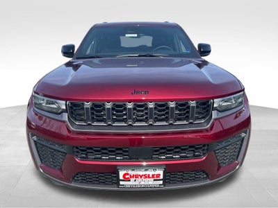 2026 Jeep Grand Cherokee Laredo