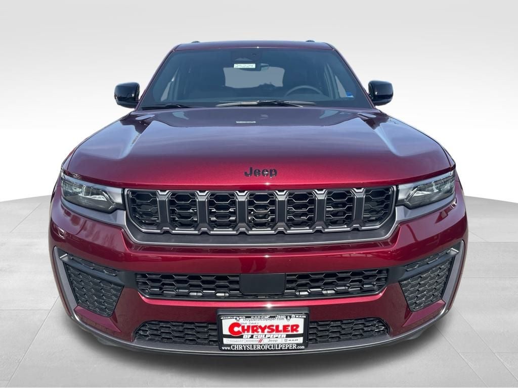 2026 Jeep Grand Cherokee Laredo