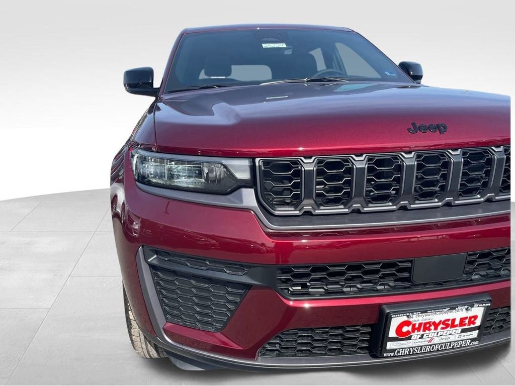 2026 Jeep Grand Cherokee Laredo