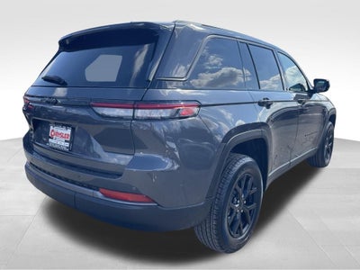 2026 Jeep Grand Cherokee Laredo