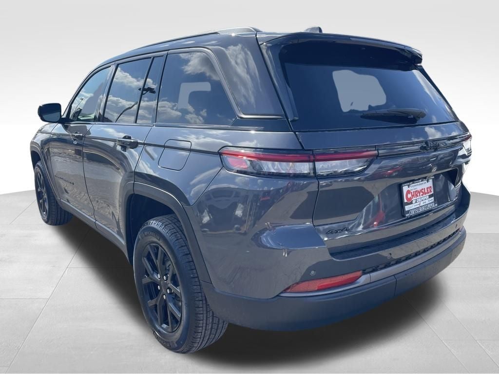 2026 Jeep Grand Cherokee Laredo