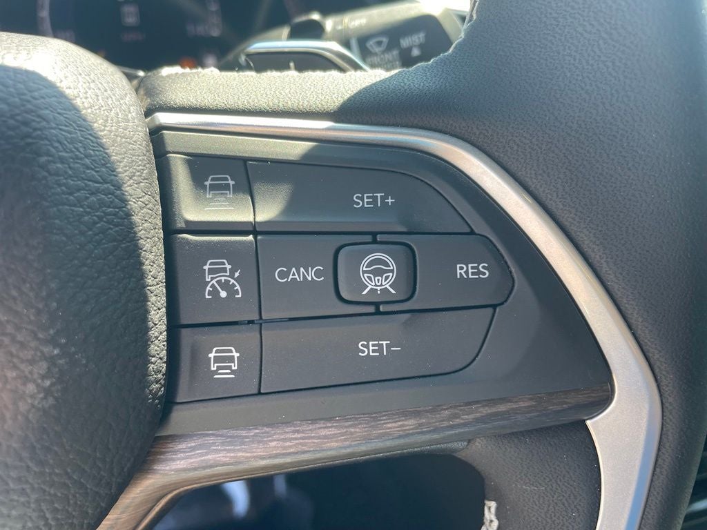 2026 Jeep Grand Cherokee Limited Reserve