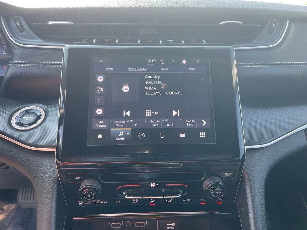 2023 Jeep Grand Cherokee L Laredo