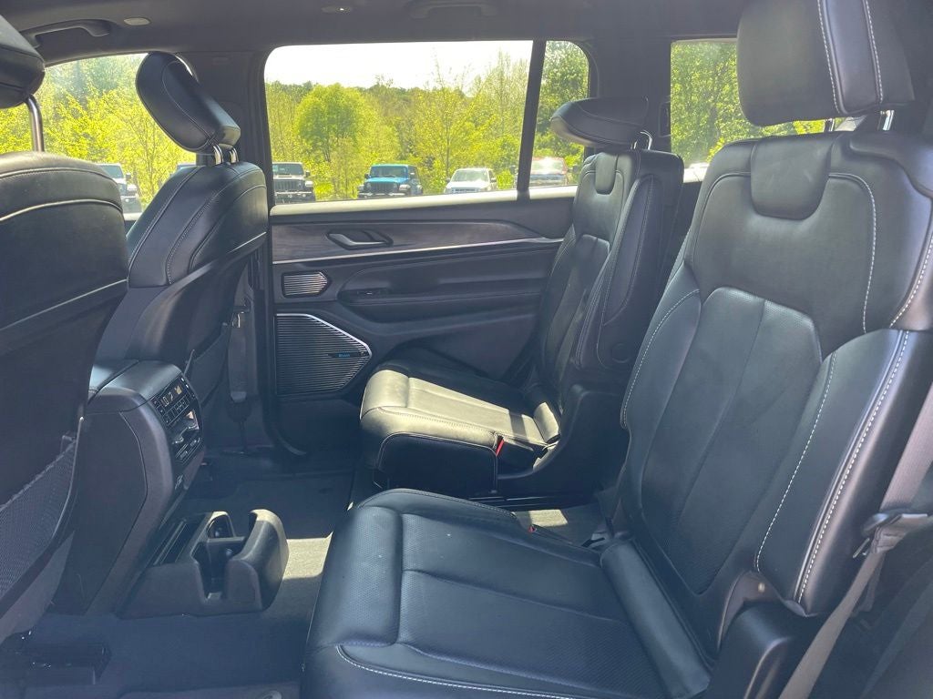 2023 Jeep Grand Cherokee L Overland