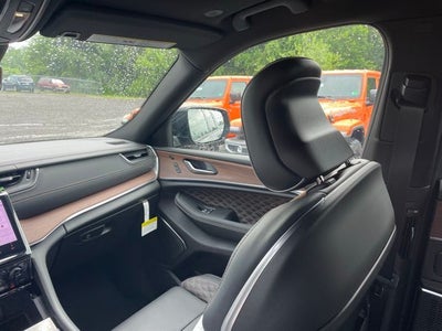 2025 Jeep Grand Cherokee L Summit Demo Special