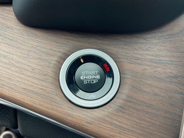 2025 Jeep Grand Cherokee L Summit Demo Special