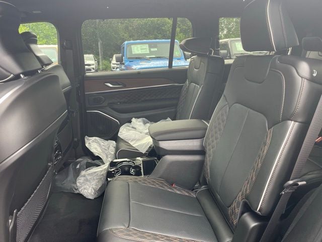 2025 Jeep Grand Cherokee L Summit Demo Special