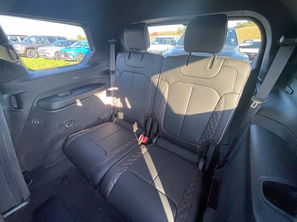 2027 Jeep Grand Cherokee L Summit
