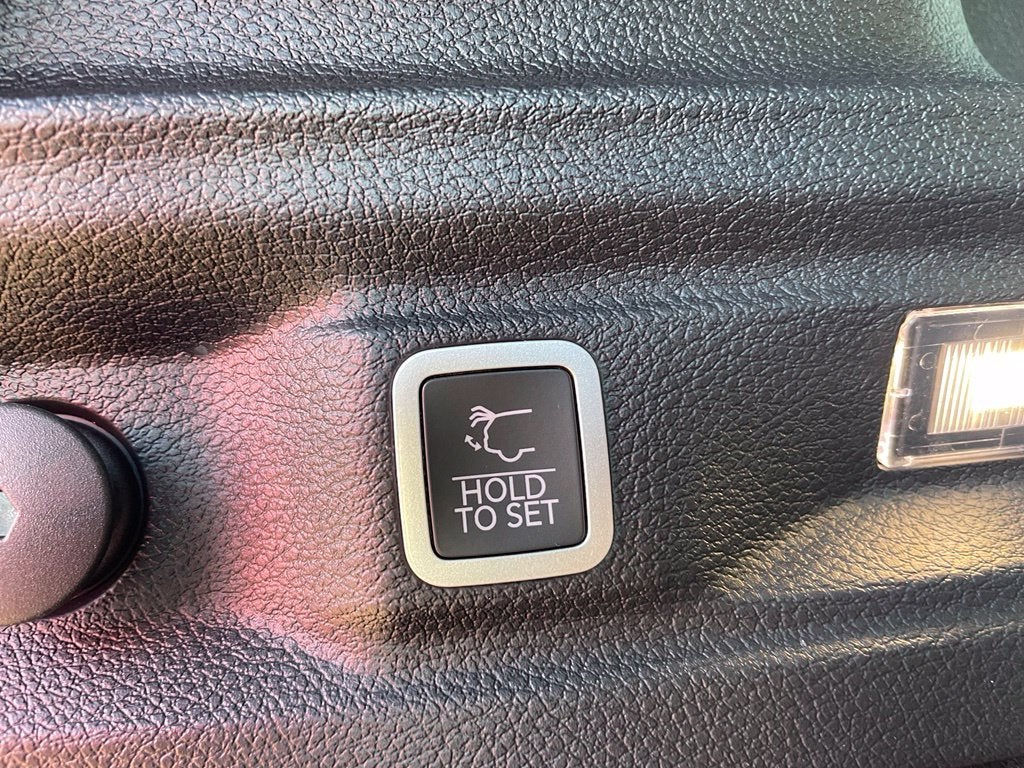 2027 Jeep Grand Cherokee L Summit