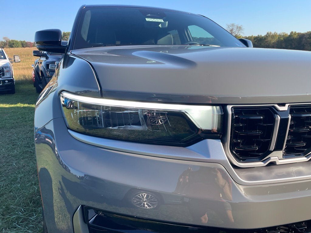 2027 Jeep Grand Cherokee L Summit