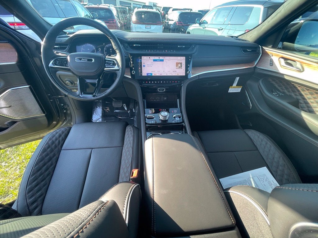 2027 Jeep Grand Cherokee L Summit