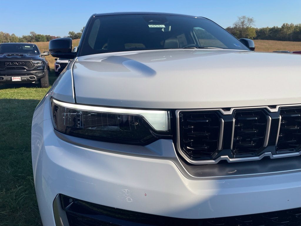 2027 Jeep Grand Cherokee L Summit