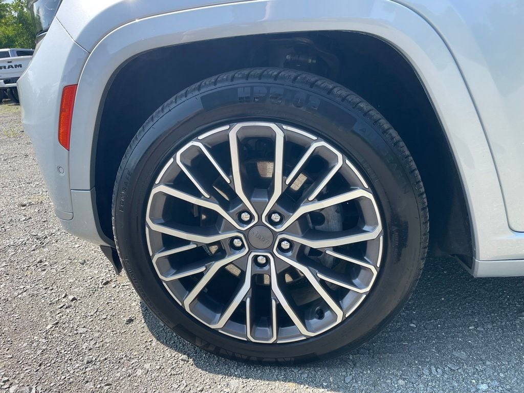 2023 Jeep Grand Cherokee L Summit