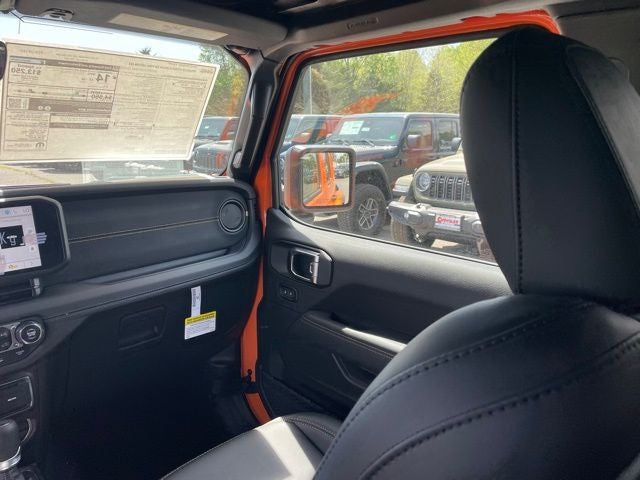 2025 Jeep Wrangler Rubicon 392