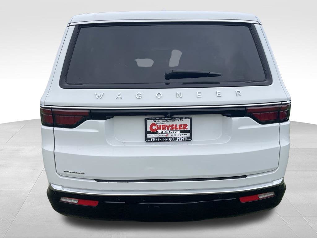 2023 Jeep Wagoneer Base