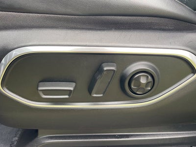 2023 Jeep Wagoneer Base