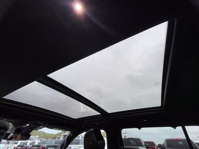 2023 Jeep Wagoneer Base
