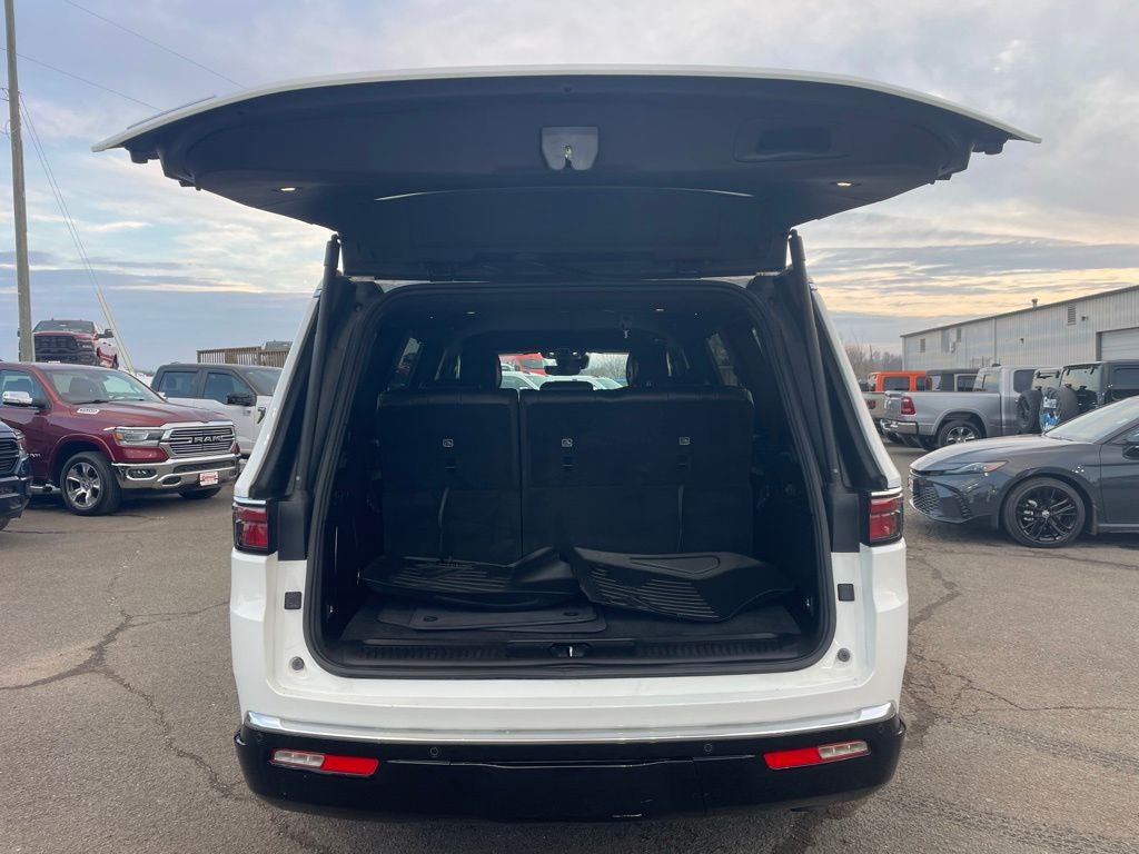 2023 Jeep Wagoneer 4X4