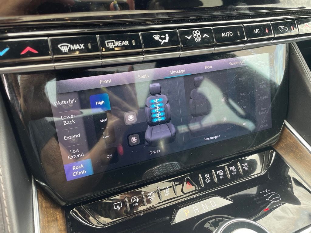2023 Jeep Grand Wagoneer Series II