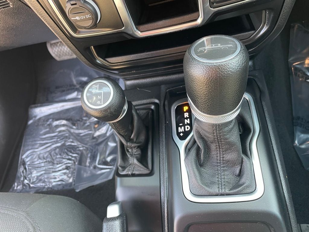 2022 Jeep Gladiator Willys Sport