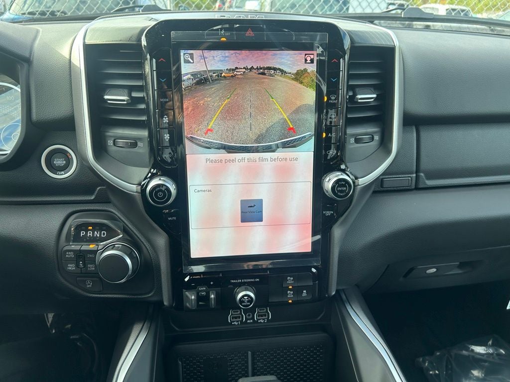 2026 RAM 1500 Big Horn/Lone Star V8 Night Edition