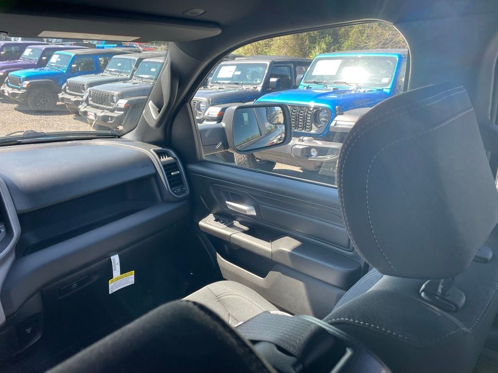 2026 RAM 1500 Warlock HEMI V8