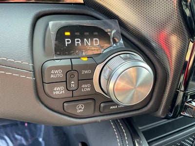 2026 RAM 1500 Limited HEMI V8